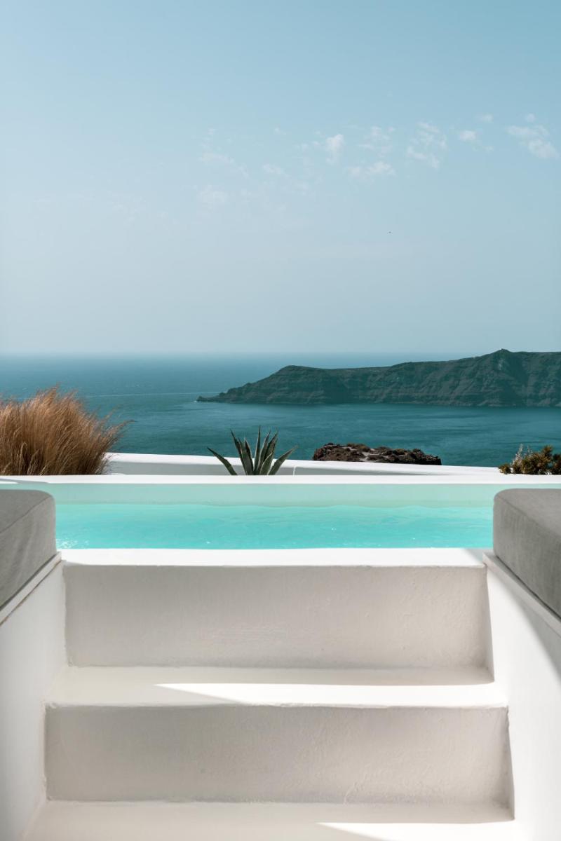 Grace Hotel, Auberge Collection